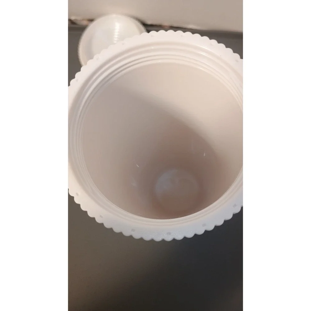 Starbucks Cold Cup Tumbler  24oz Pearl White Excellent Scalloped Embossed